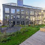 Cohost I Newly Built By Historical Bastion Wall, Self Check In Daire Vilnius