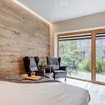 Cohost I Newly Built By Historical Bastion Wall, Self Check In Daire Vilnius