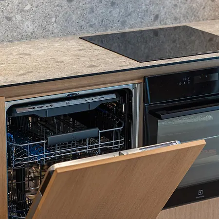 Апартаменты Cohost I Newly Built By Historical Bastion Wall, Self Check In