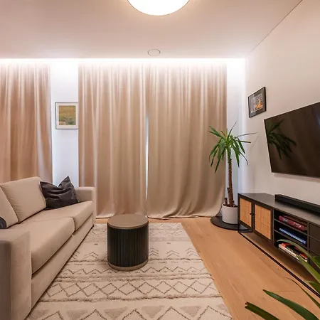 Apartment Cohost I Newly Built By Historical Bastion Wall, Self Check In Vilnius
