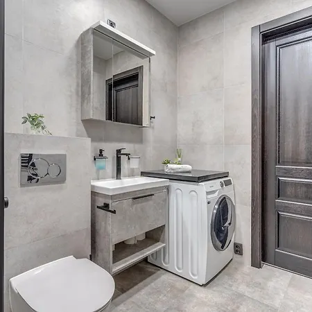 Cohost I Newly Built By Historical Bastion Wall, Self Check In * Вільнюс